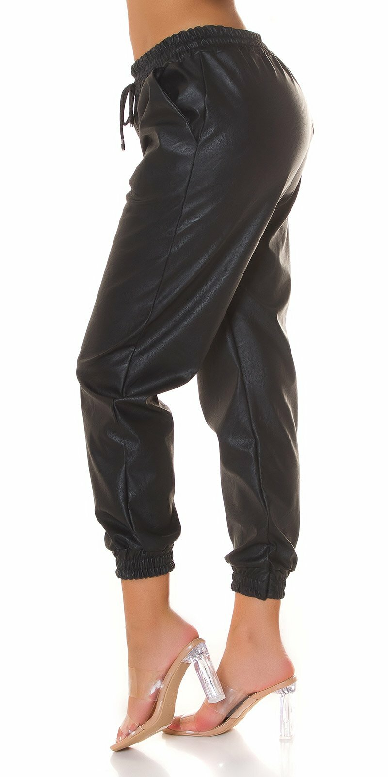 Koženkové nohavice na zaväzovanie v páse Čierna