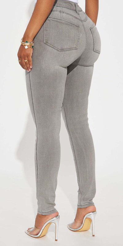 Úzke šedé džínsy s vysokým pásom a formujúcim efektom Šedá