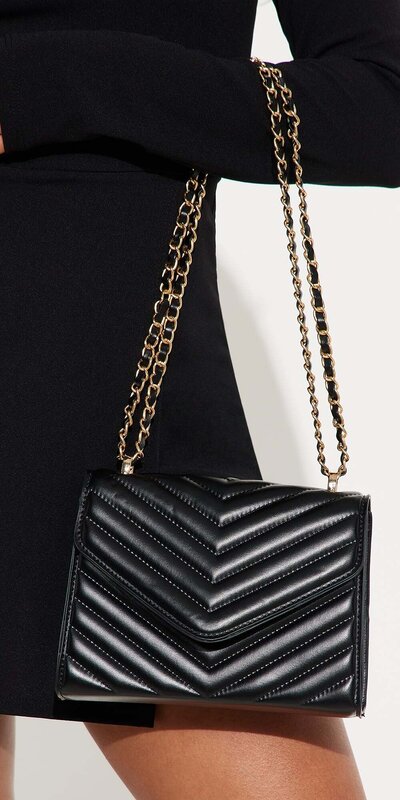 Čierna prešívaná crossbody kabelka 3v1 Čierna