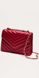 Elegantná červená crossbody kabelka s odnímateľnou peňaženkou Červená