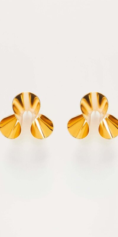 Zlaté náušnice s abstraktným dizajnom Zlatá