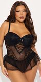 Zvodné čipkované teddy body s push-up efektom