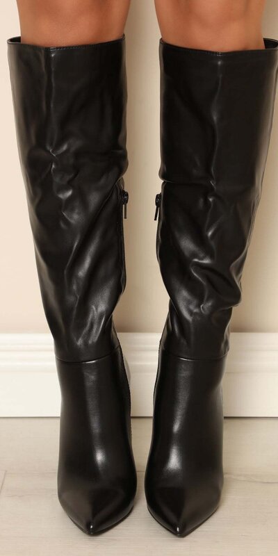 Čierne čižmy po kolená s úzkou špičkou a vysokým podpätkom Čierna