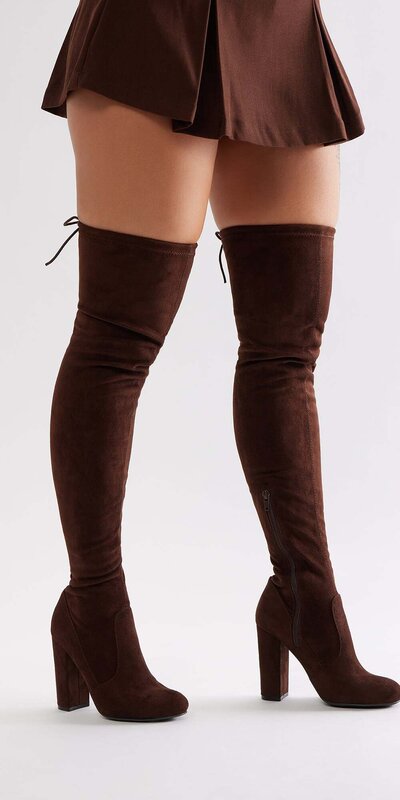 Čokoládové nadkolenné čižmy zo semišu s viazaním Hnedá