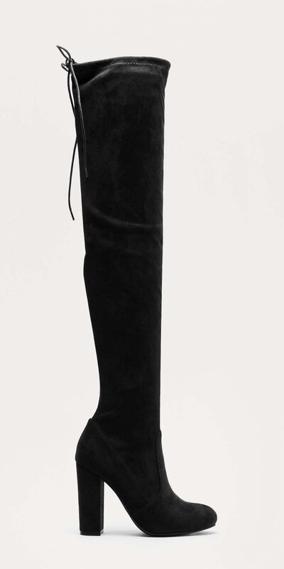 Čierne semišové nadkolienkové čižmy s viazaním