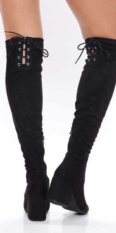 Čierne nadkolienkové semišové čižmy s hrubým podpätkom