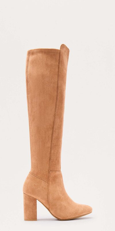 Hnedé semišové nadkolienkové čižmy s vysokým blokovým podpätkom