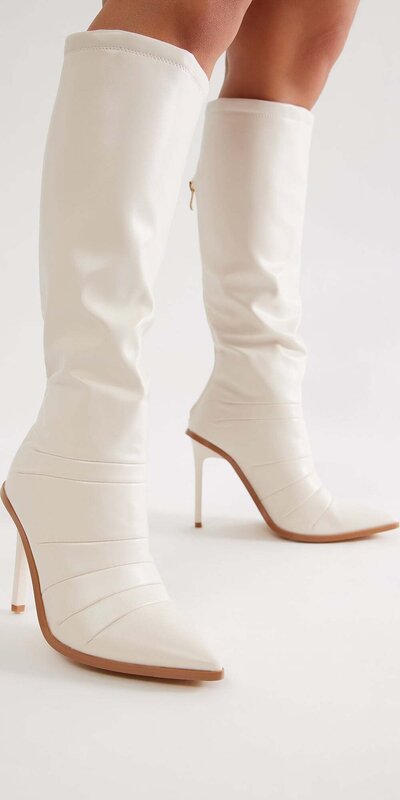 Justine vysoké čižmy na opätku – slonovinové Béžová