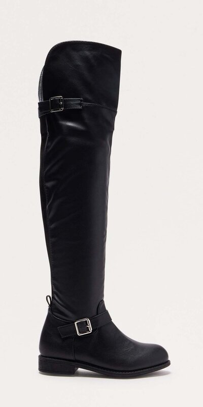 Dámske ploché čižmy nad kolená s prackou – čierne Čierna