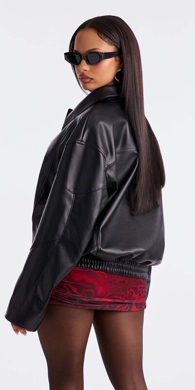 Čierna kožená bomber bunda s elastickým lemom a podšívkou