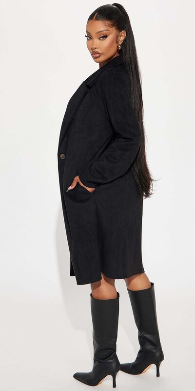 Čierny semišový trenčkot s opaskom