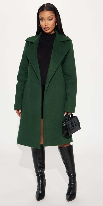 Zelený vlnený kabát s fazónovým golierom
