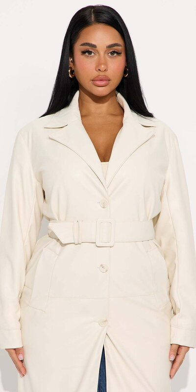 Béžový kožený trenčkot s opaskom