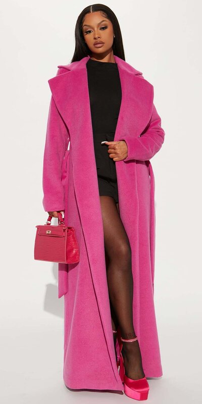 Dlhý ružový kabát s viazaním v páse