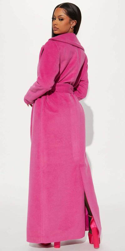 Dlhý ružový kabát s viazaním v páse
