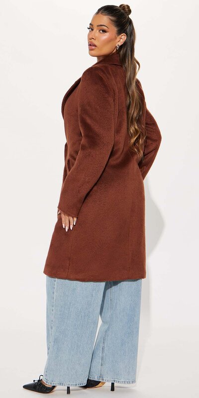 Hnedý kabát z umelej vlny s gombíkmi