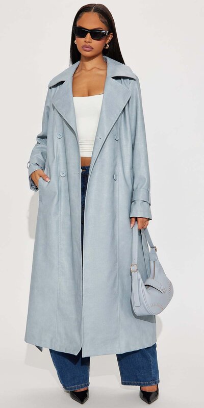 Modro-šedý trenčkot z umelej kože s krokodílím vzorom