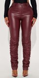 Bordové koženkové skinny nohavice s riaseným efektom
