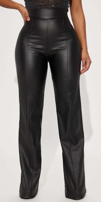 Čierne koženkové elegantné nohavice s vysokým pásom a širokými nohavicami