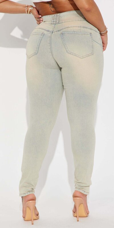 Vintage skinny džínsy s formujúcim efektom