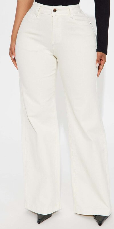 Krémové flare džínsy s vysokým pásom