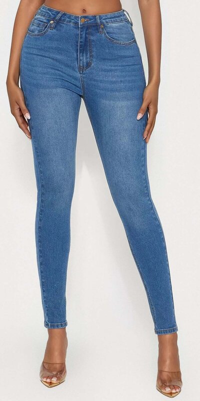 Stredne modré skinny rifle s predĺženým strihom