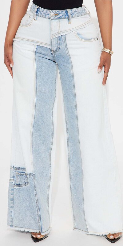 Svetlomodré wide leg džínsy s dvojtónovým efektom a rozstrapkaným lemom