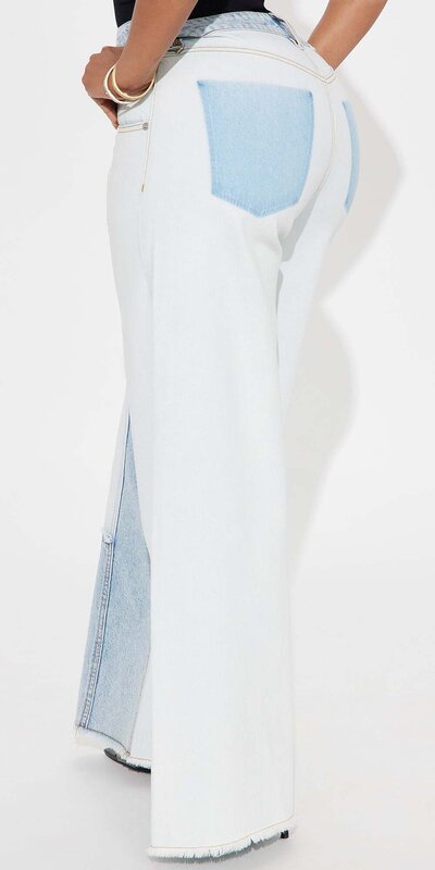 Svetlomodré wide leg džínsy s dvojtónovým efektom a rozstrapkaným lemom