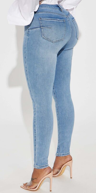 Modré skinny džínsy so sťahovacím efektom a vysokým pásom