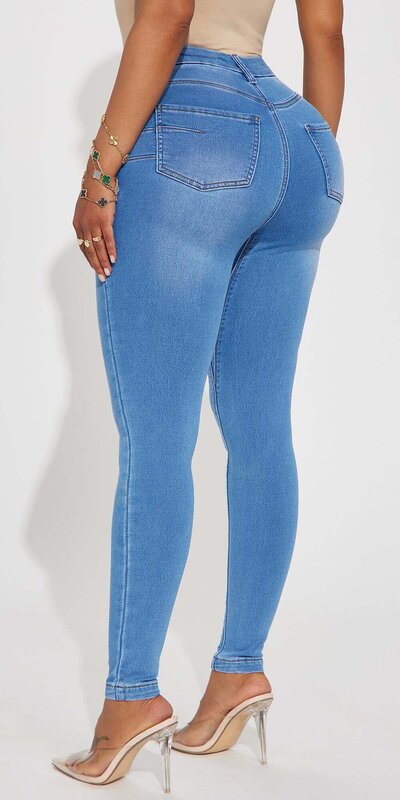 Svetlomodré skinny džínsy s push up efektom a vysokým pásom