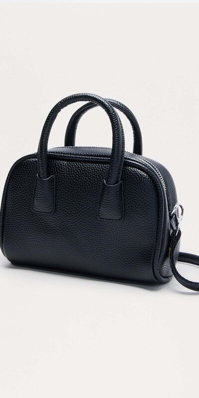 Čierna mini satchel kabelka z umelej kože s horným držadlom