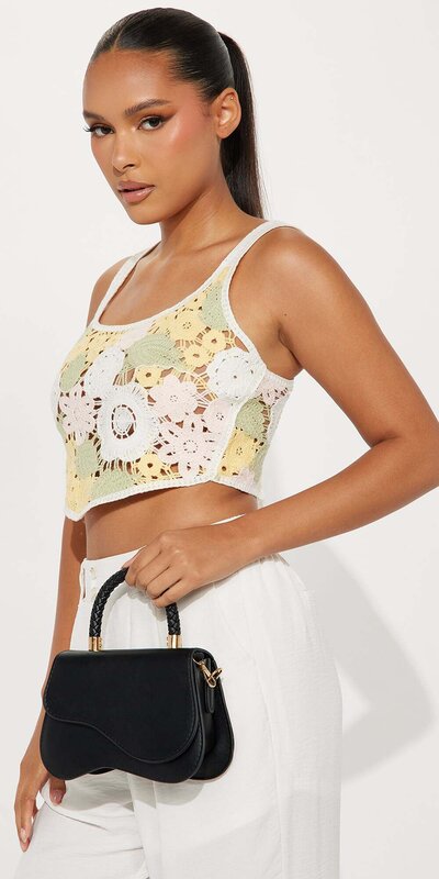 Čierna mini crossbody kabelka z umelej kože s preklopným zapínaním