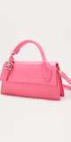 Ružová mini kabelka s prackovým detailom