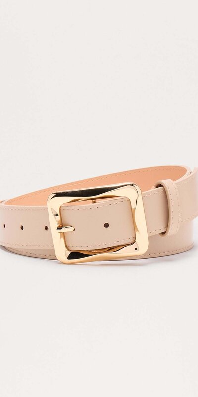 Béžový opasok so štvorcovou prackou
