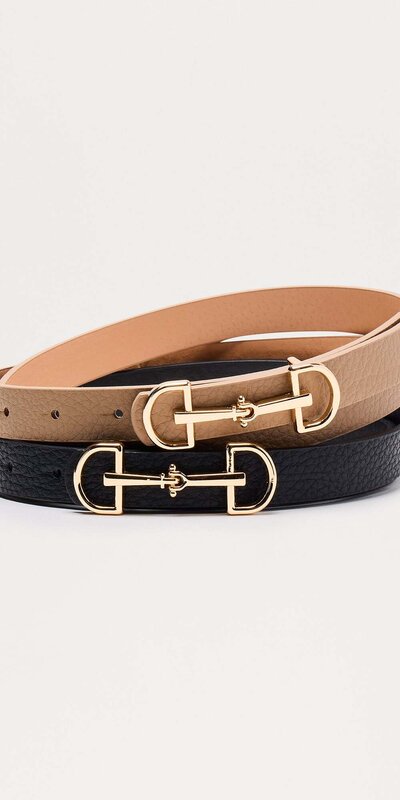 Set čierneho opasku a opasku s hadím vzorom