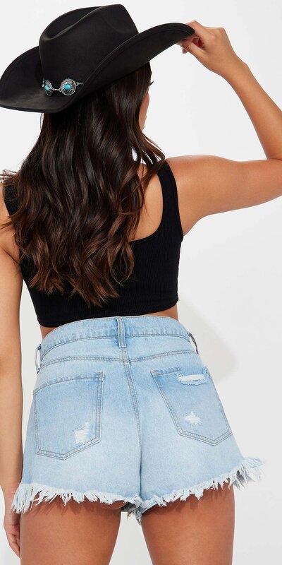 Čierny kovbojský klobúk z jemného filcu s kovovou aplikáciou