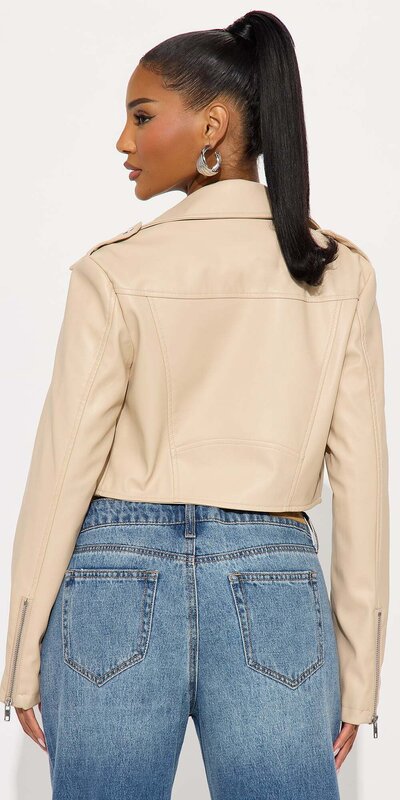 Krátka motorkárska bunda z umelej kože v béžovej farbe Béžová