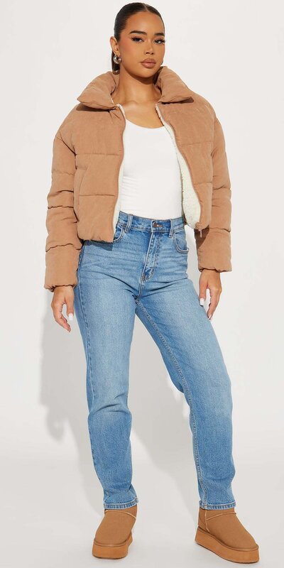 Dámska prešívaná zimná bunda s kožušinou v hnedej farbe Hnedá