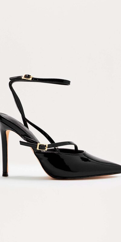 Čierne lesklé lakované lodičky s prackou a ihličkovým podpätkom