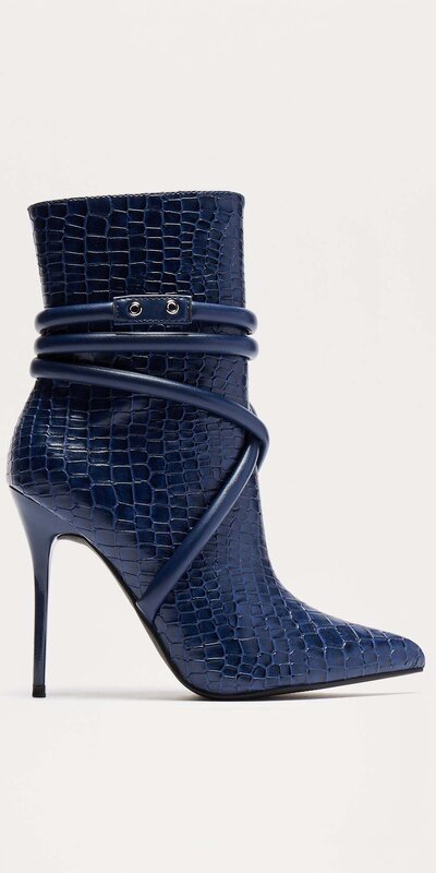 Tmavomodré členkové topánky s efektom hadej kože