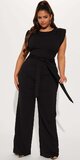 Čierny overal bez rukávov s viazaním v páse