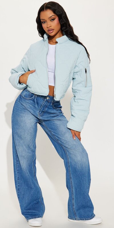 Svetlomodrá prešívaná ľahká bunda s golierom