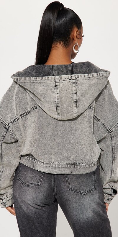 Dámska rifľová bunda s kapucňou v šedej acid úprave