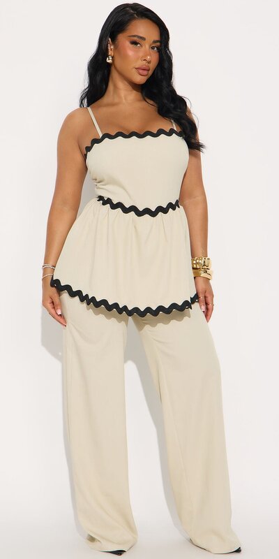 Béžový vzorovaný overal so širokými nohavicami a podšívkou