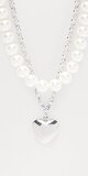 Strieborný vrstvený náhrdelník so srdiečkami a perlami