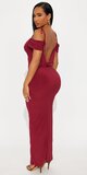 Maxi šaty s odhalenými ramenami v bordovej farbe