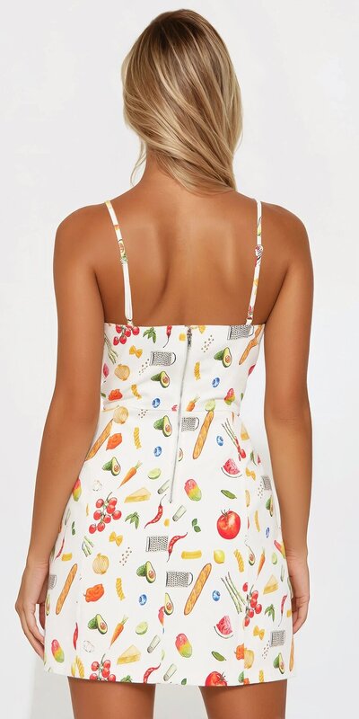 Viacfarebné mini šaty s korzetovým pásom a tenkými ramienkami