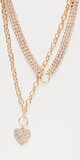 Zlatý elegantný náhrdelník s vrstvenými retiazkami a srdcom