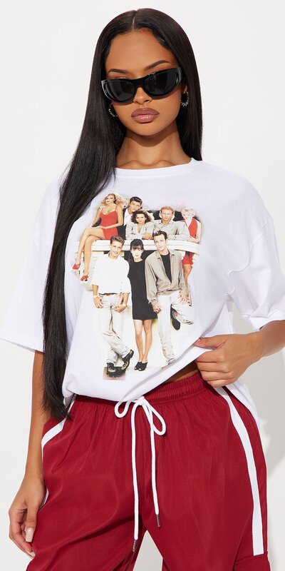 Oversize tričko s ikonickým motívom v bielej farbe