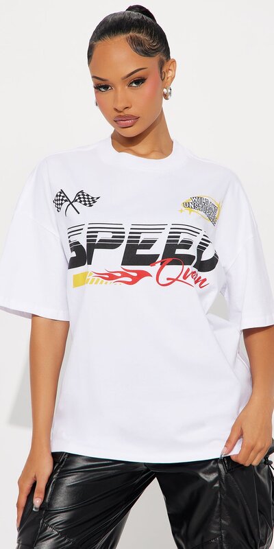 Oversize tričko s výraznou potlačou a krátkym rukávom v bielej farbe